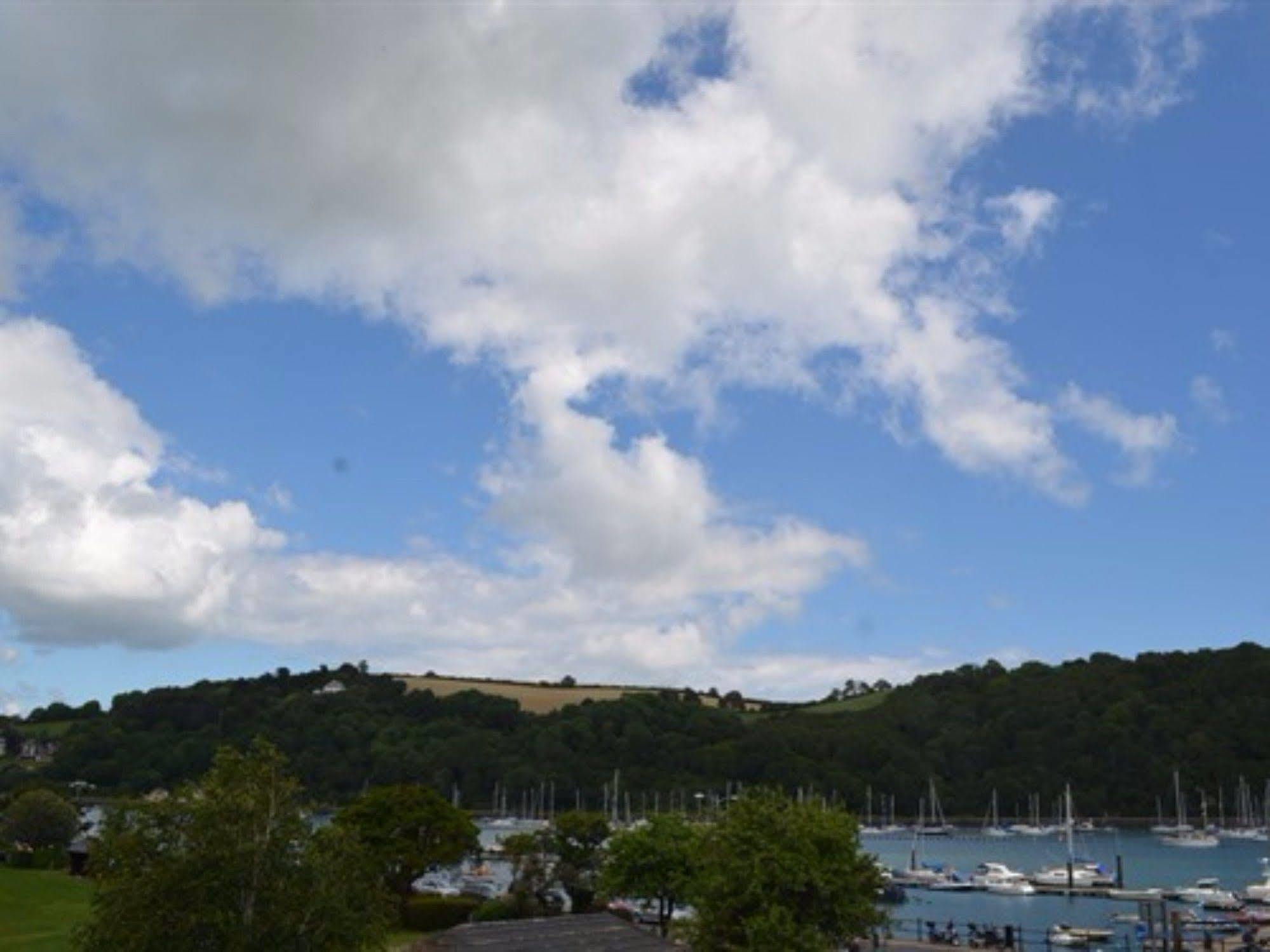 The Ship In Dock Inn Dartmouth Luaran gambar